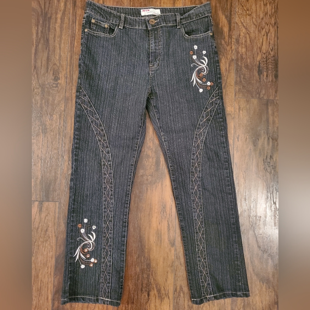Mid-Rise Floral Embroidered Jeans - Size 36 Dark Wash